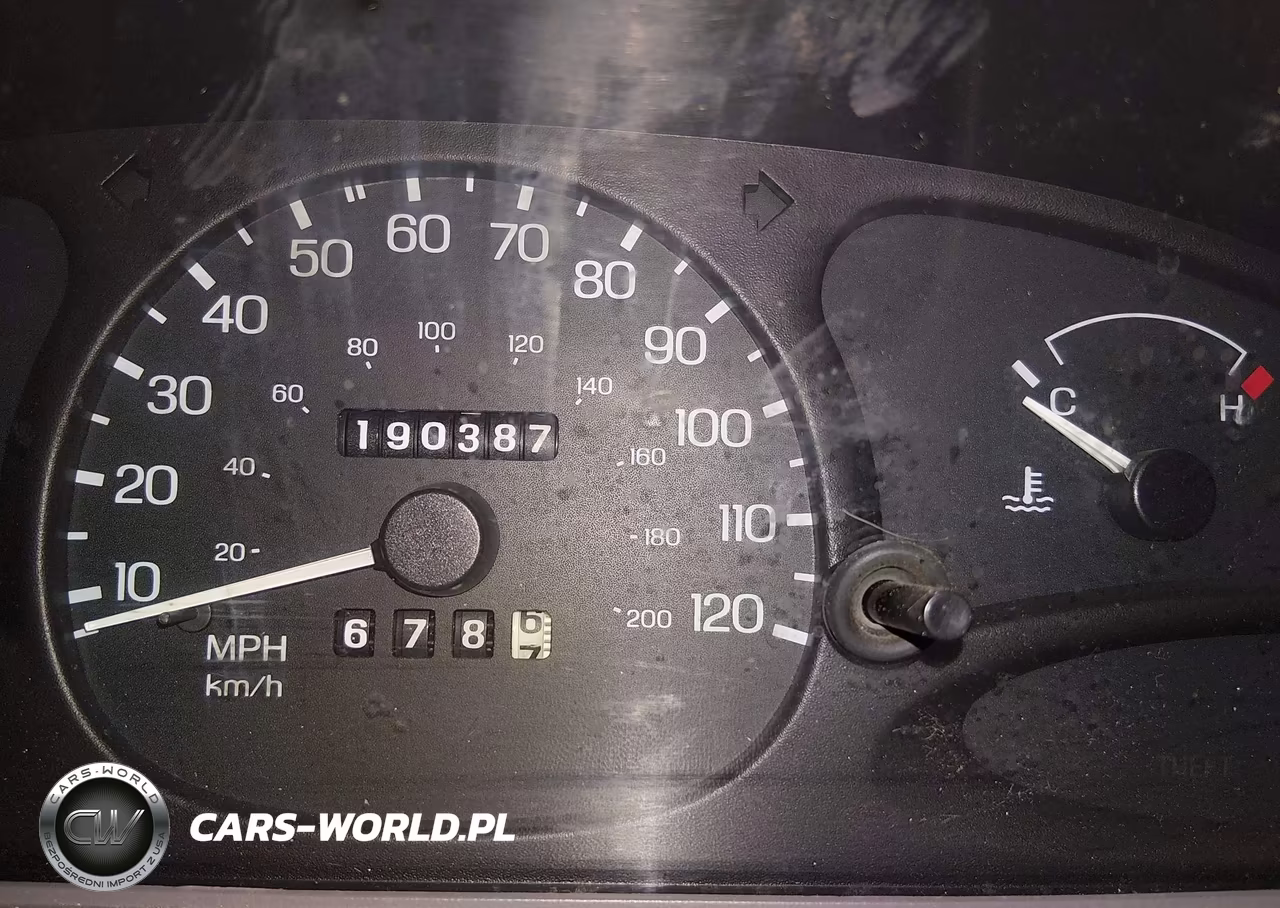 2001 Ford Escort VIN:3FAFP13P31R197225 - 15