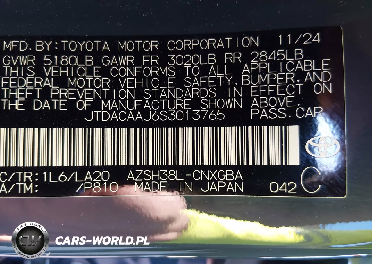 2025 Toyota Crown Signia Limited VIN:JTDACAAJ6S3013765 - 9