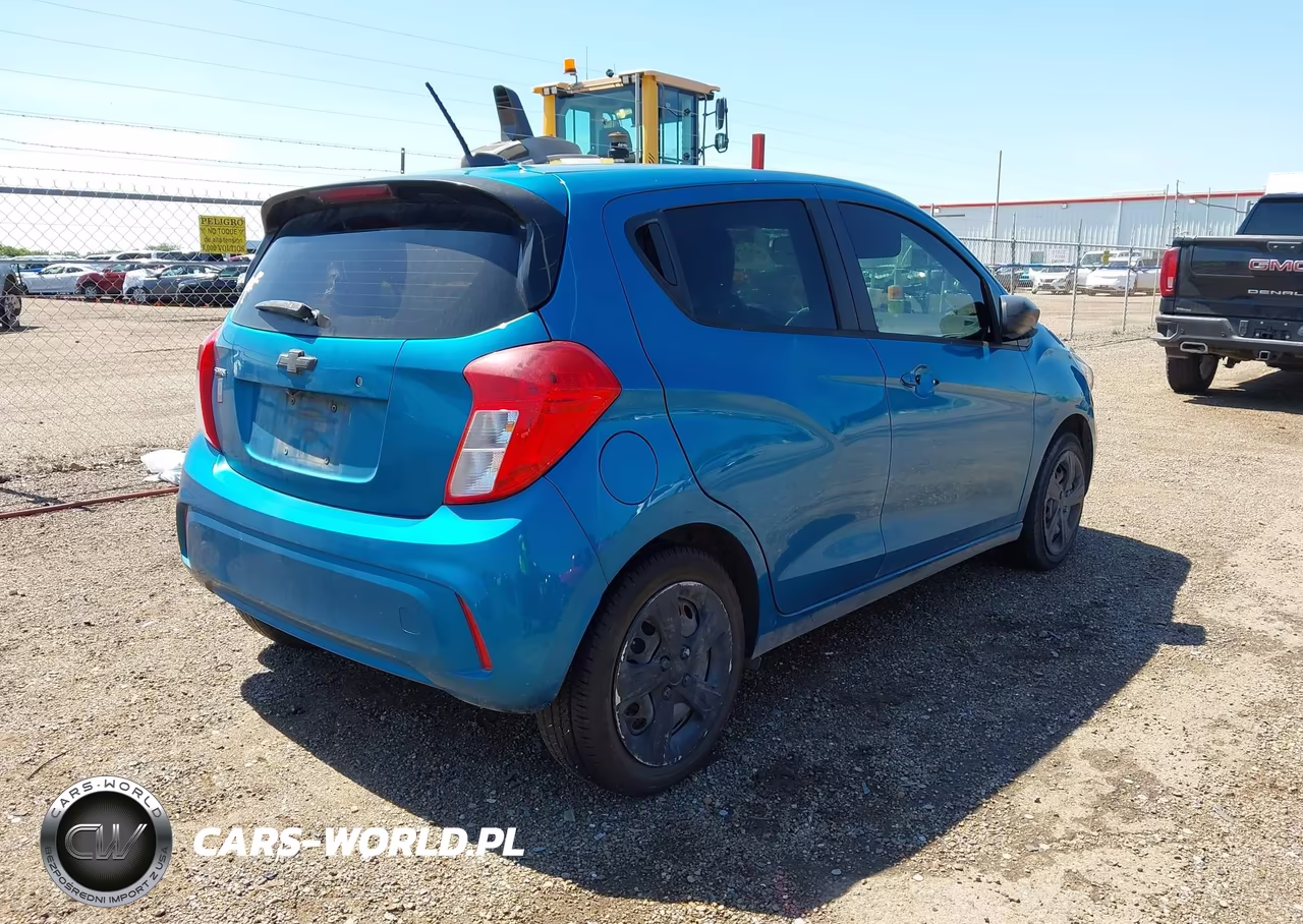 2019 Chevrolet Spark Ls Cvt VIN:KL8CB6SA8KC785541 - 4