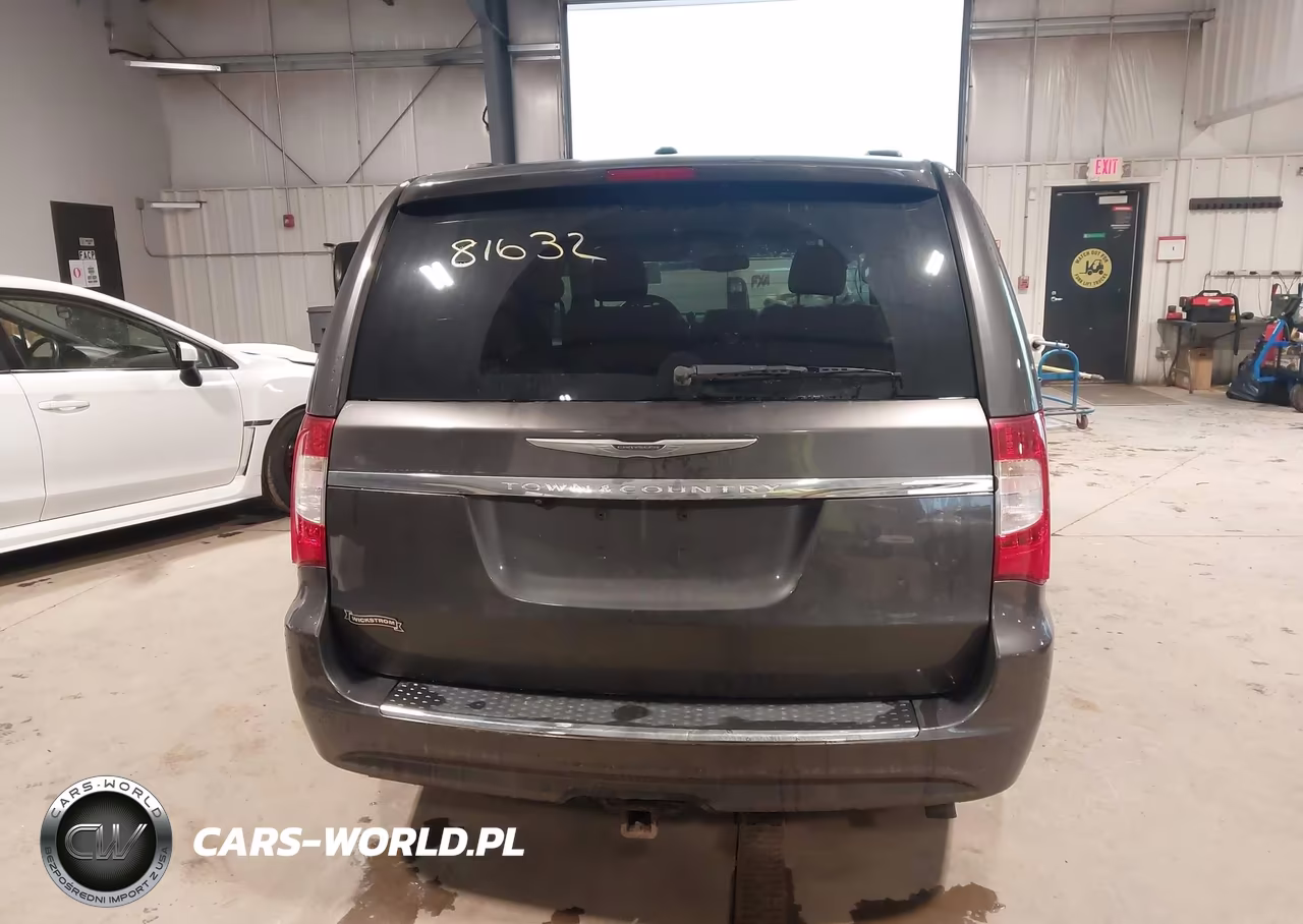 2014 Chrysler Town & Country Touring-L 30Th Anniversary VIN:2C4RC1CG1ER297287 - 16