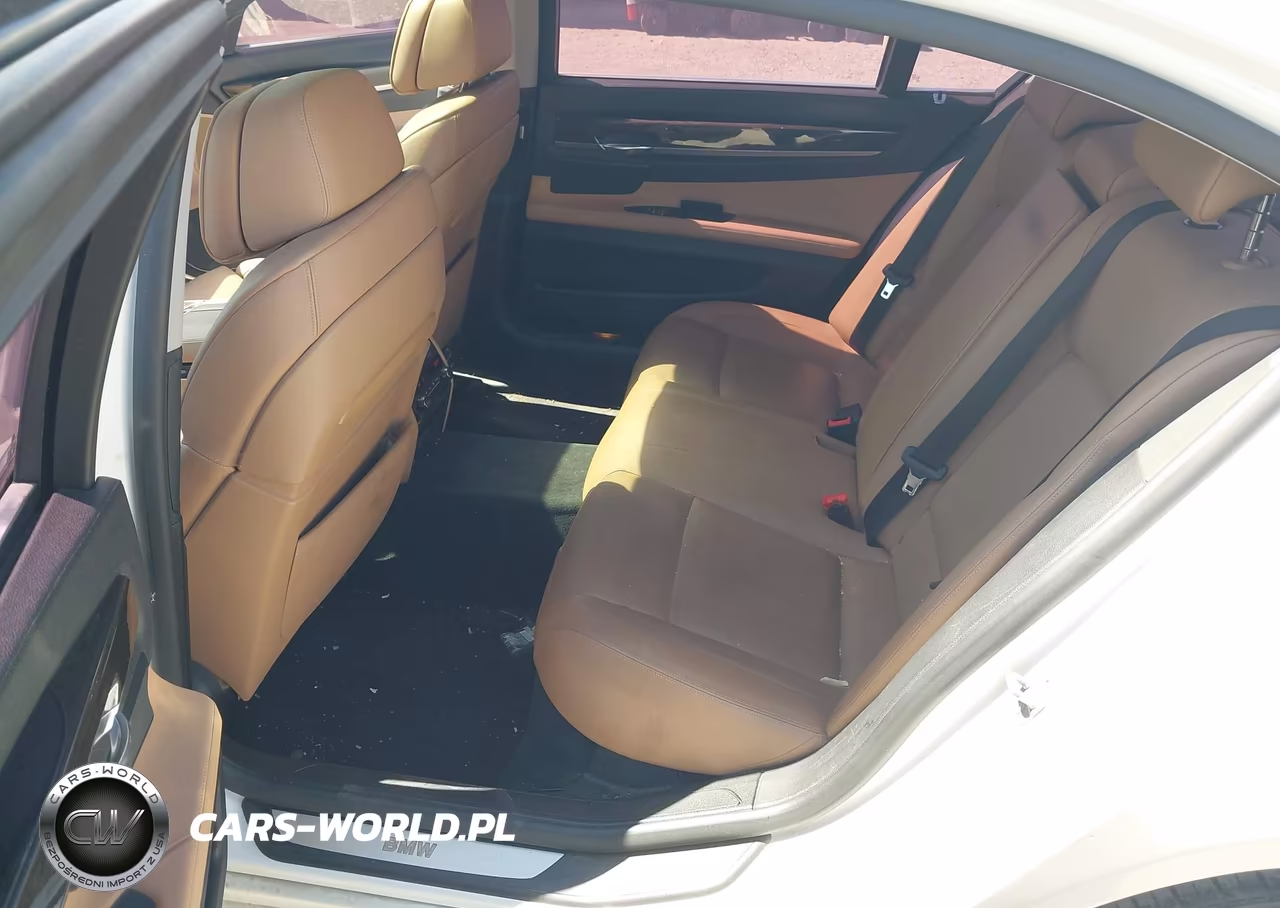 2012 BMW 740Li VIN:WBAKB4C51CC576021 - 8