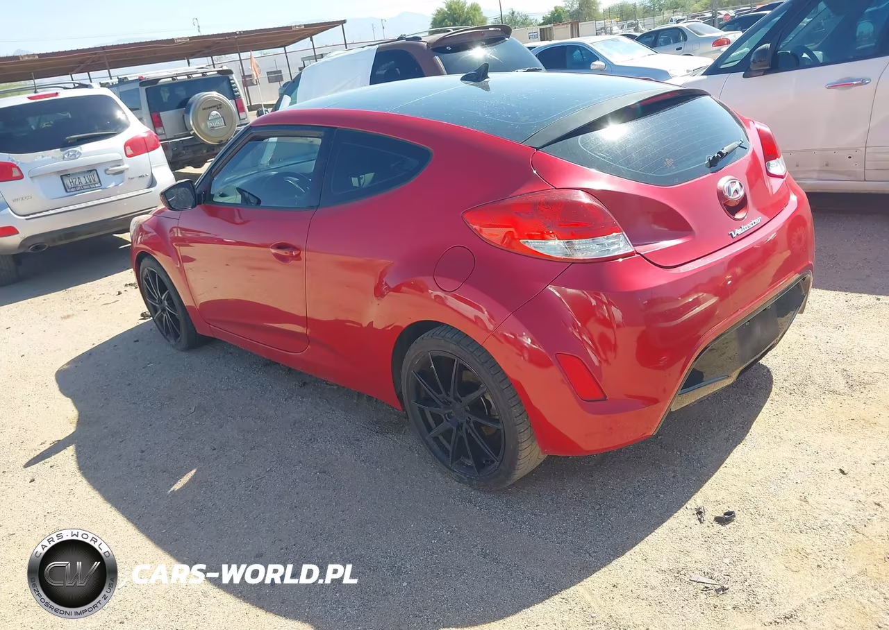 2017 Hyundai Veloster Value Edition VIN:KMHTC6ADXHU323156 - 3