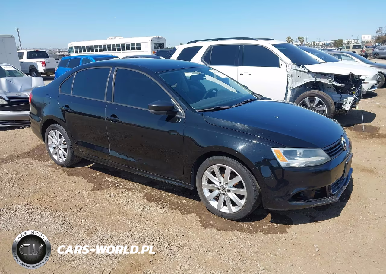2012 Volkswagen Jetta 2.0L S – zdjęcie 1 z 12