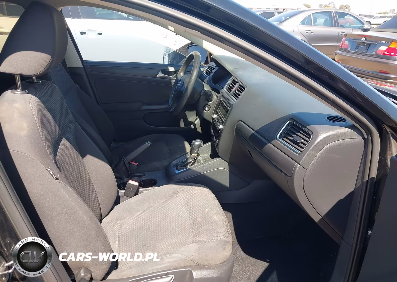2012 Volkswagen Jetta 2.0L S VIN:3VW2K7AJ2CM397793 - 5