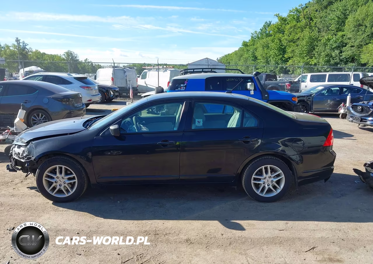 2012 Ford Fusion S VIN:3FAHP0GA1CR187594 - 14