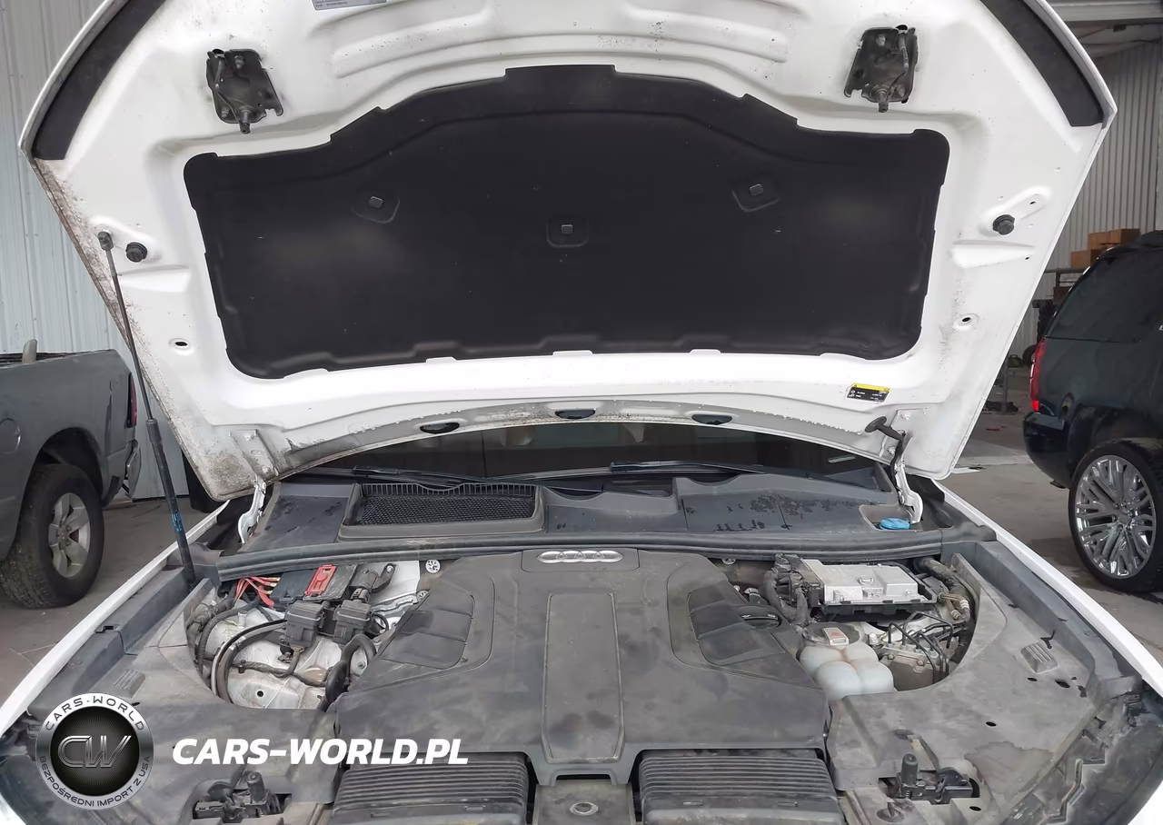 2019 Audi Q7 55 Premium VIN:WA1VAAF75KD016438 - 10