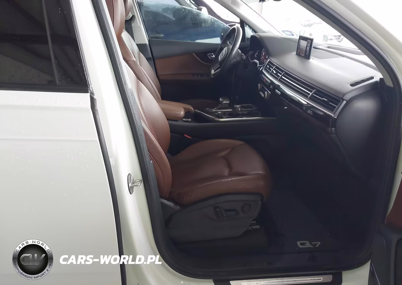 2019 Audi Q7 55 Premium VIN:WA1VAAF75KD016438 - 5