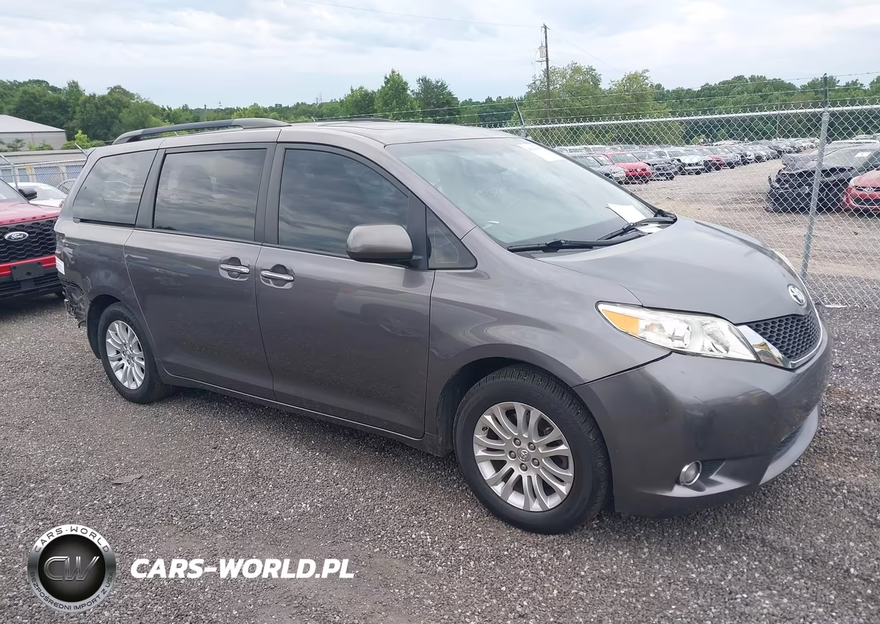 2017 Toyota Sienna Xle 8 Passenger