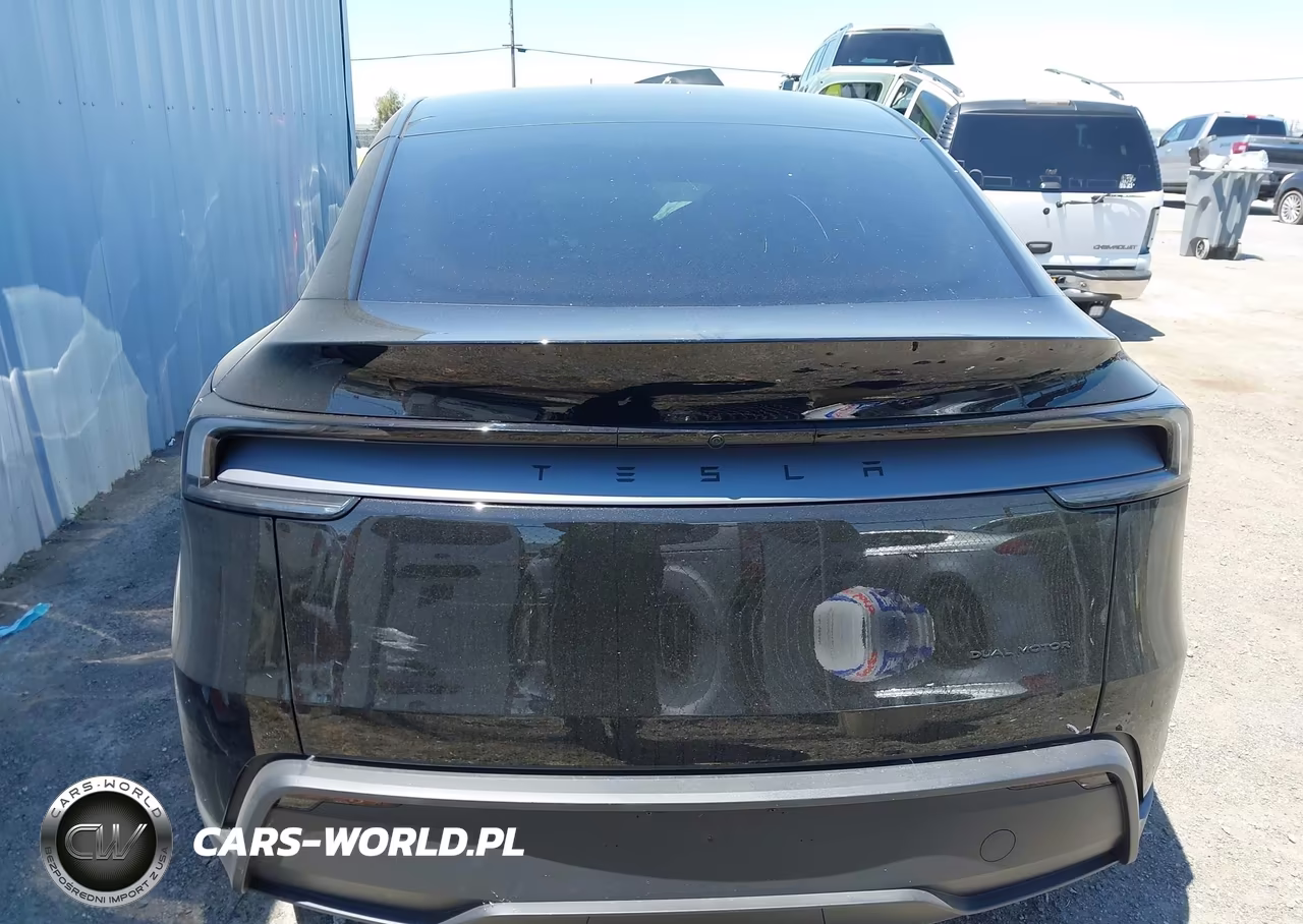 2026 Tesla Model Y All-Wheel Drive-Long Range Launch Series-Premium All-Wheel Drive VIN:7SAYGDEE0TF641104 - 16