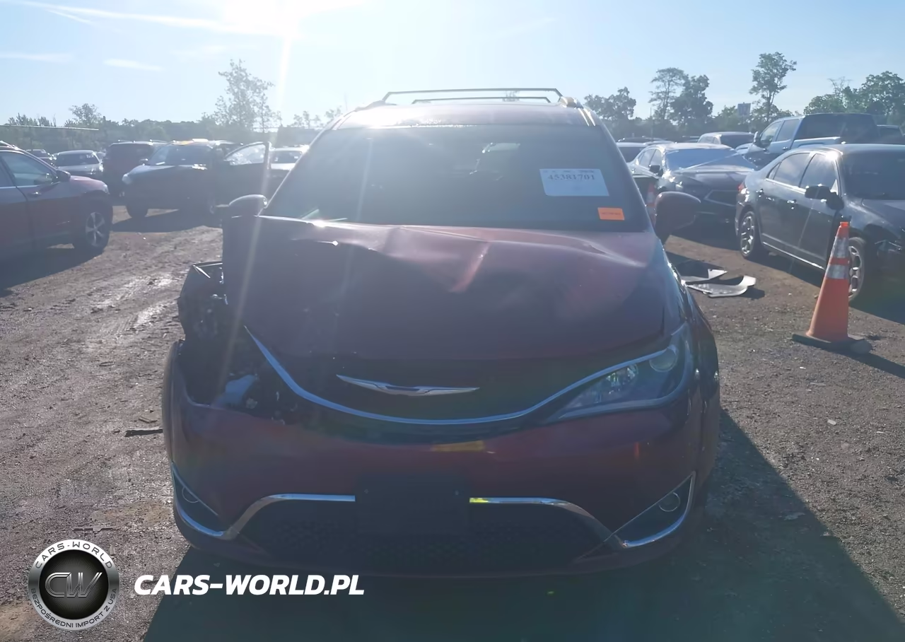 2018 Chrysler Pacifica Touring L VIN:2C4RC1BG6JR174712 - 12