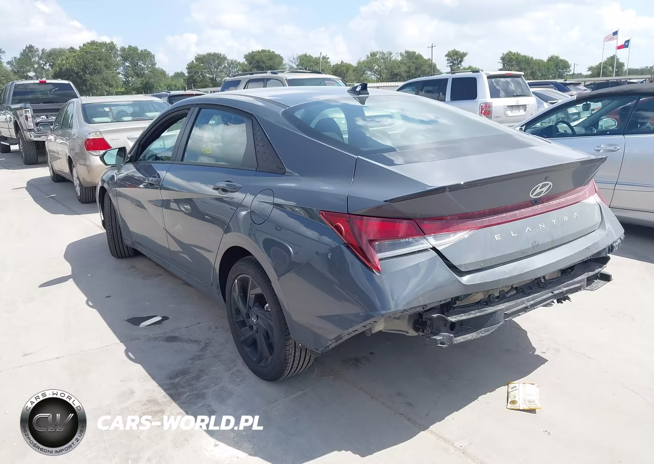 2026 Hyundai Elantra Sel Sport VIN:KMHLM4DG7TU217411 - 3