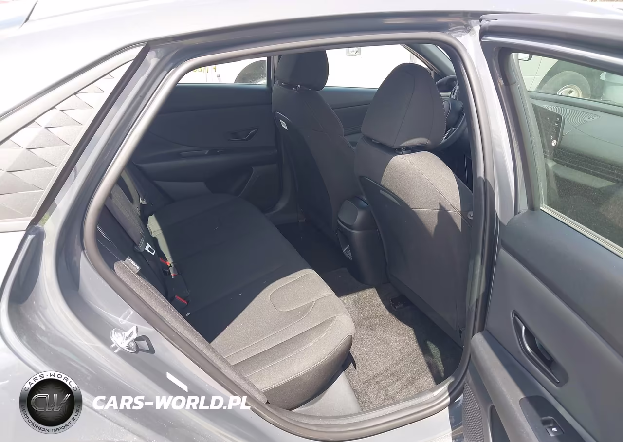 2026 Hyundai Elantra Sel Sport VIN:KMHLM4DG7TU217411 - 8