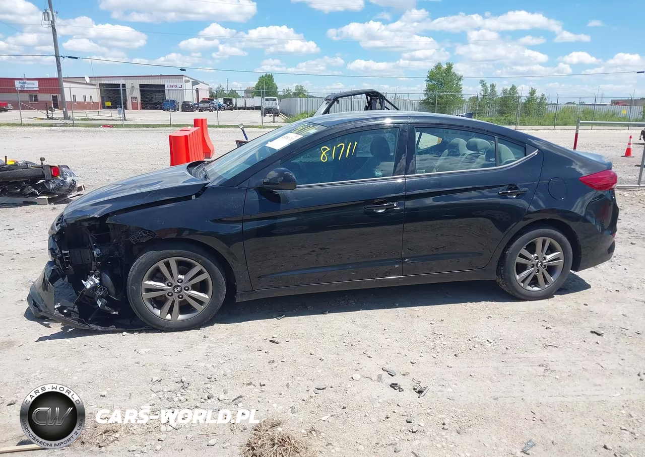 2018 Hyundai Elantra Sel VIN:5NPD84LF1JH331496 - 14