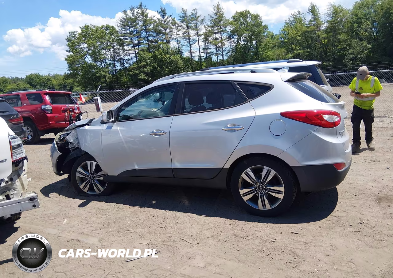 2015 Hyundai Tucson Limited VIN:KM8JUCAG9FU975633 - 14