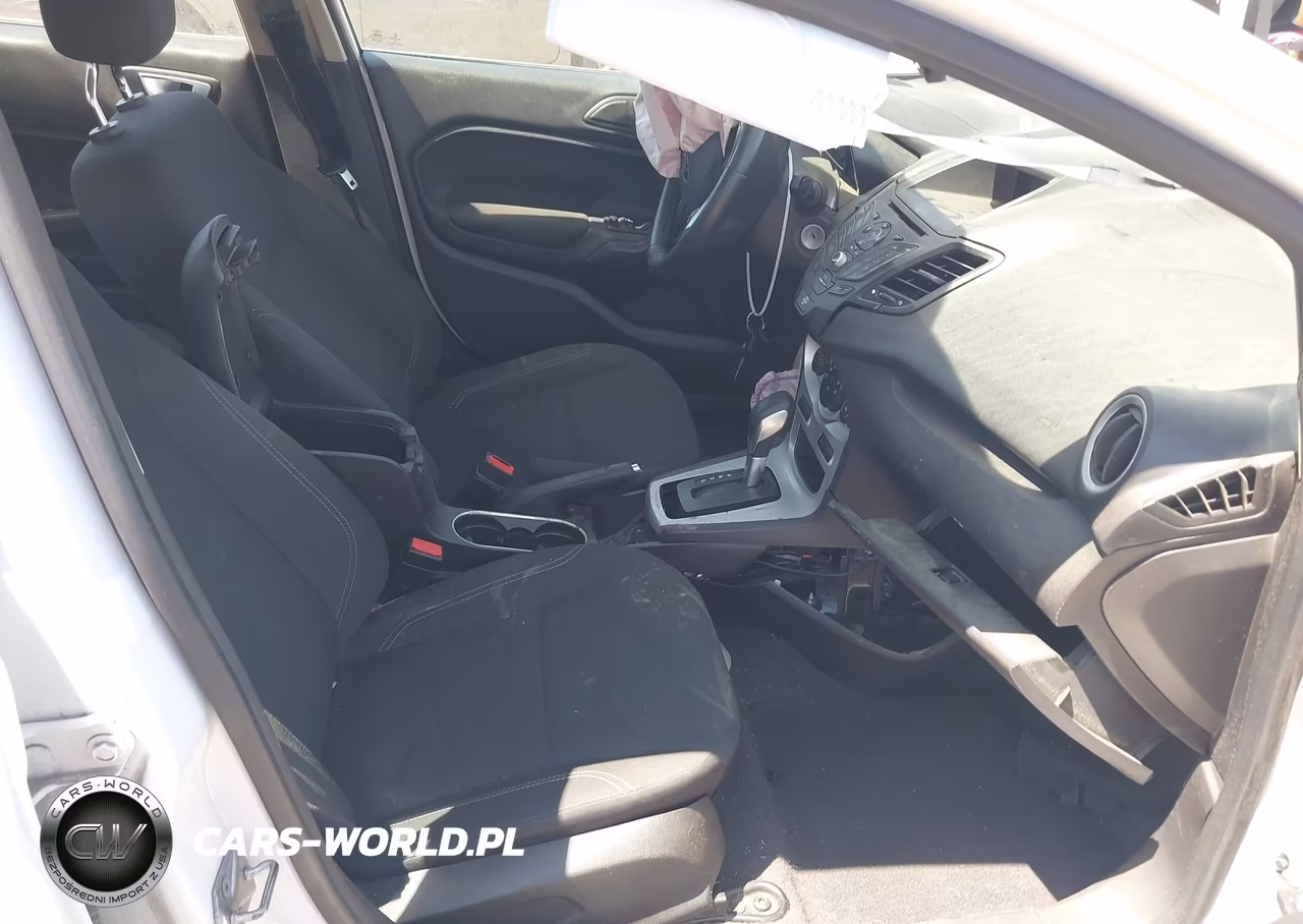 2016 Ford Fiesta VIN:3FADP4BJ7GM165079 - 5