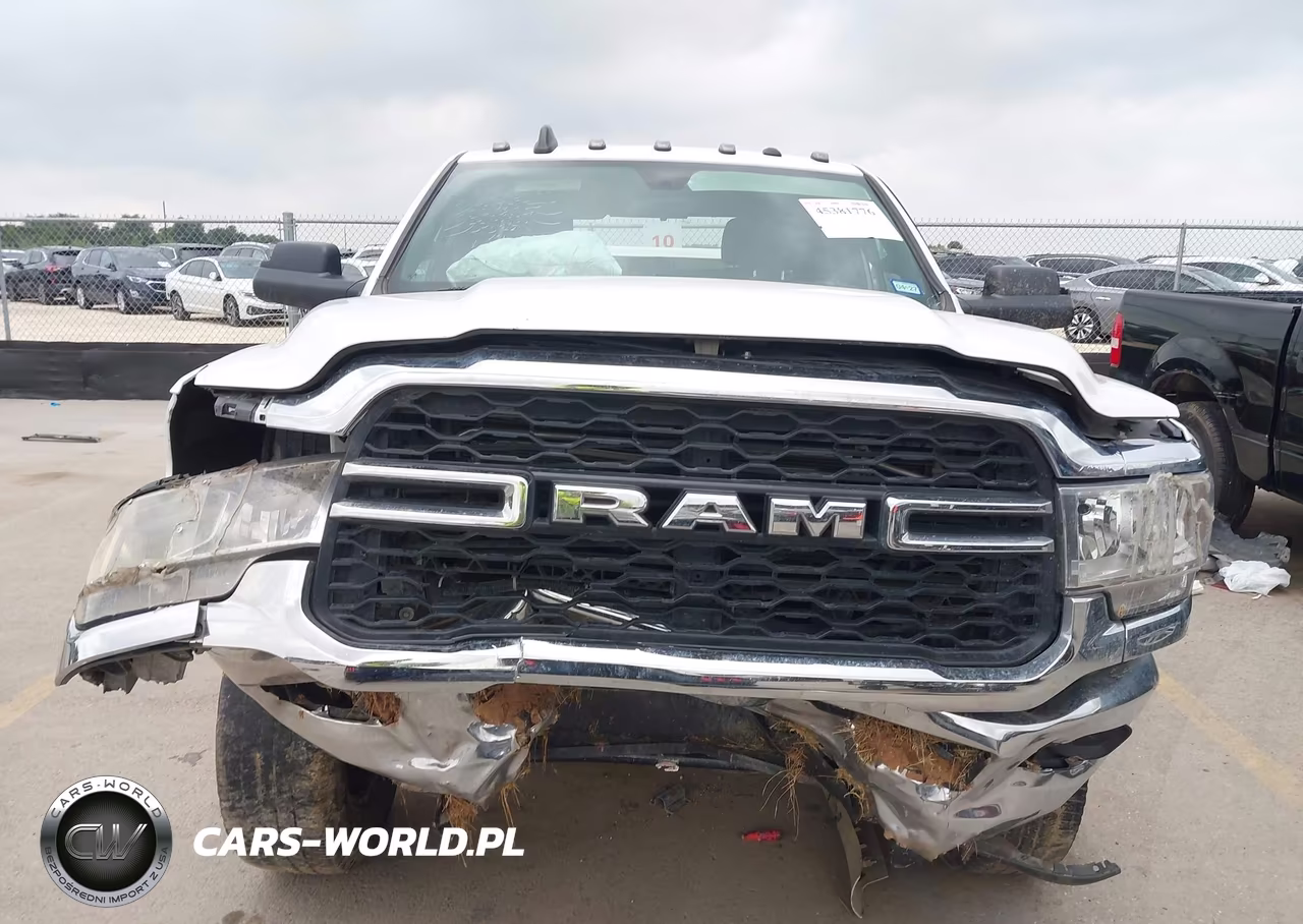 2021 Ram 2500 Tradesman 4X4 8' Box VIN:3C6UR5HJ3MG633036 - 13