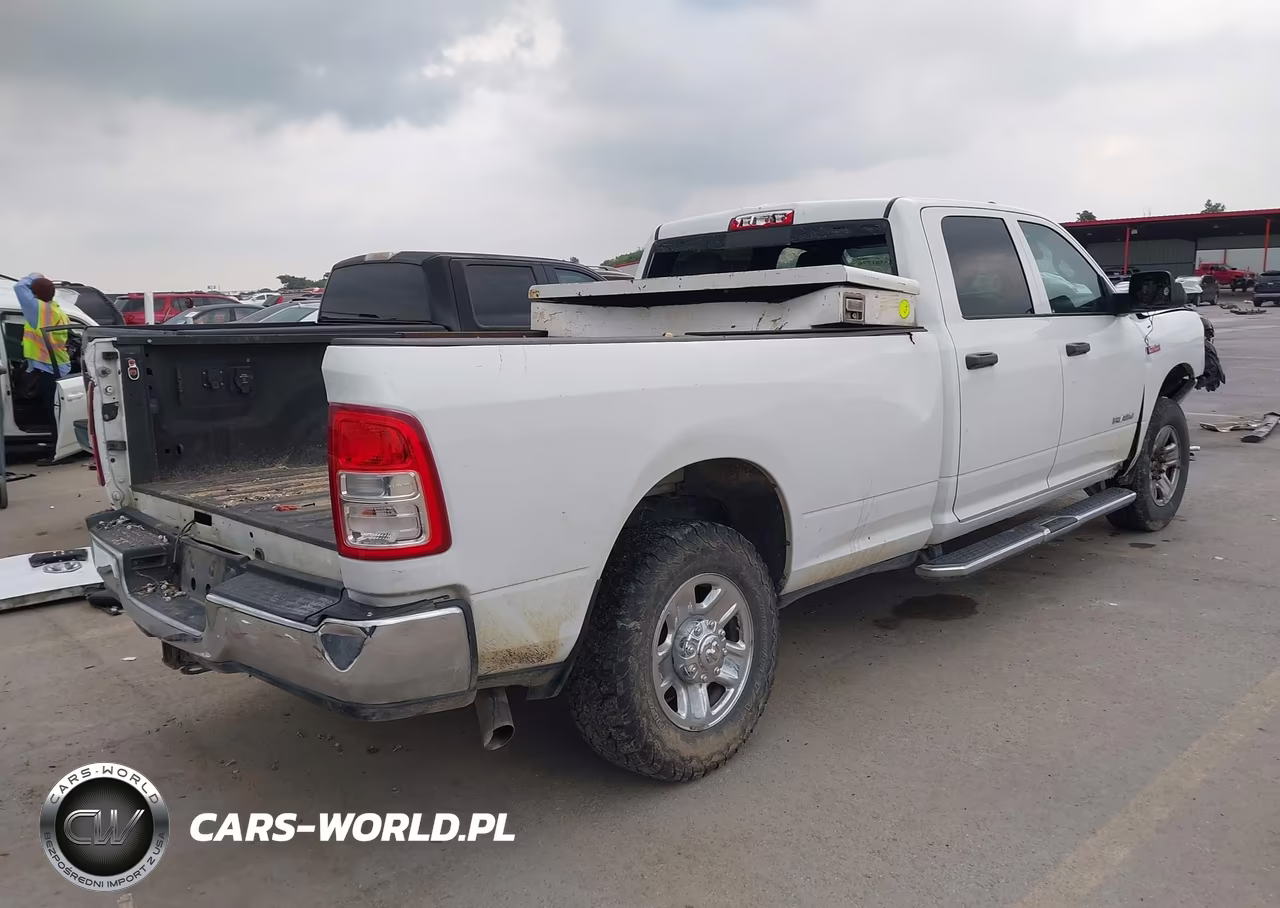 2021 Ram 2500 Tradesman 4X4 8' Box VIN:3C6UR5HJ3MG633036 - 4