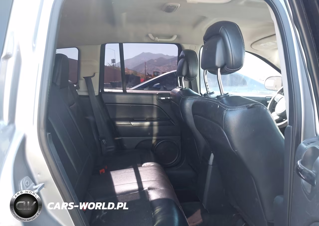 2015 Jeep Compass Altitude Edition VIN:1C4NJCBA1FD263867 - 8