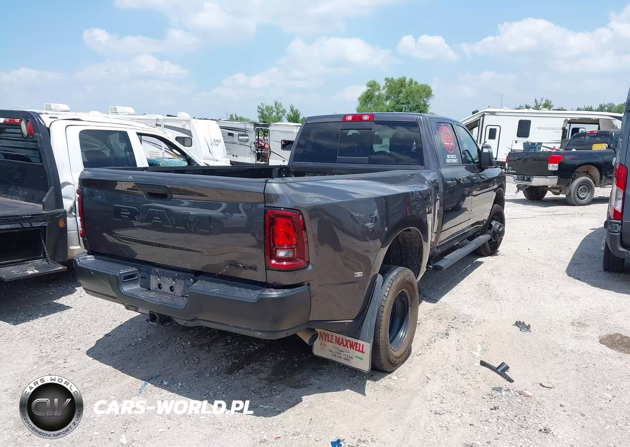 2025 Ram 3500 Tradesman 4X4 8' Box VIN:3C63RRGL4SG509604 - 4