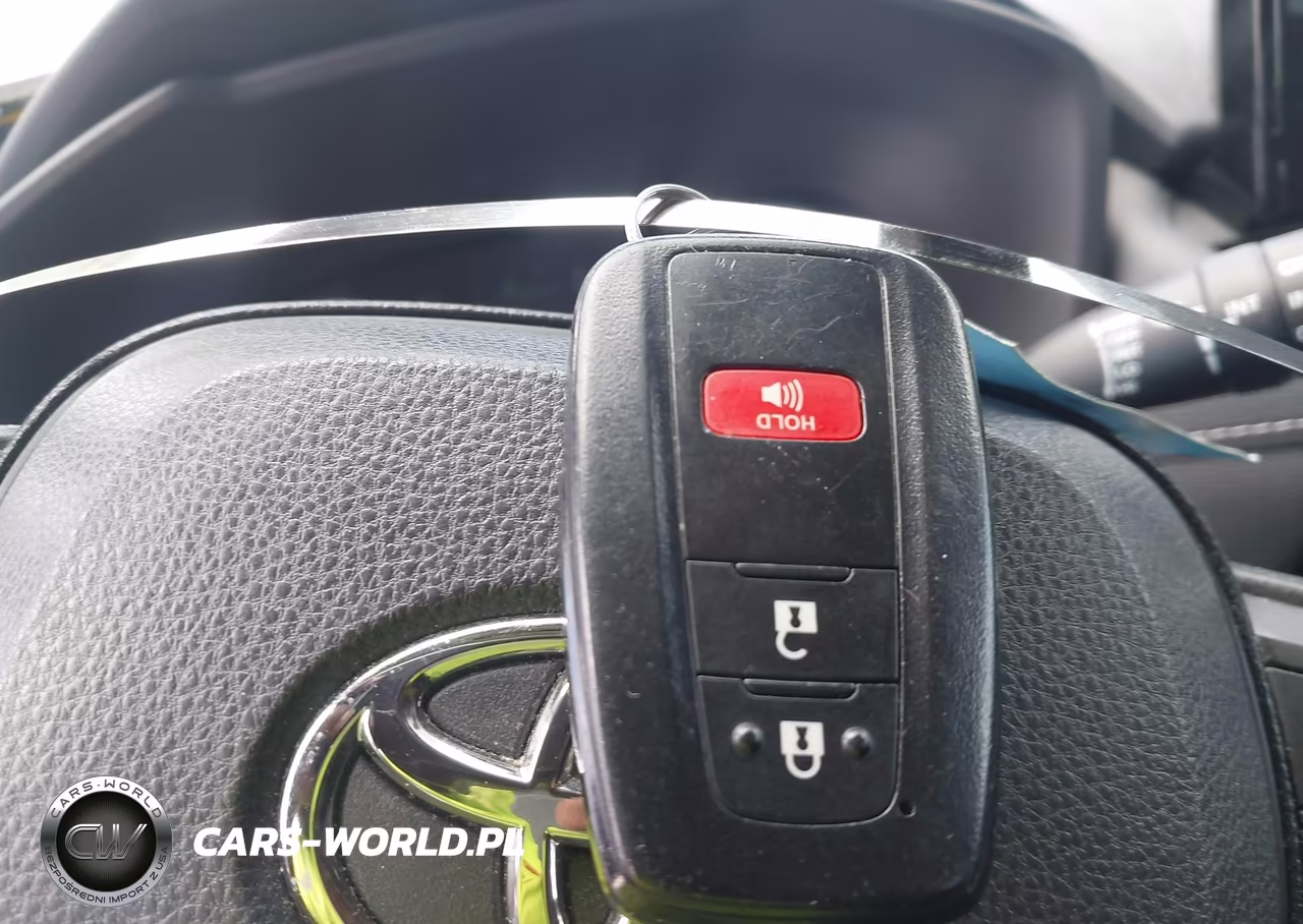2020 Toyota Rav4 Hybrid Xle VIN:4T3R6RFV5LU001688 - 11