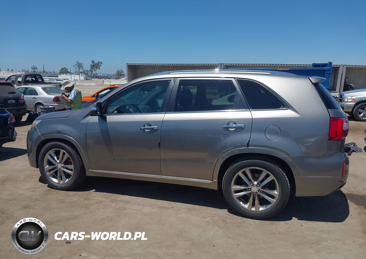 2015 Kia Sorento Limited V6 VIN:5XYKW4A7XFG616897 - 14