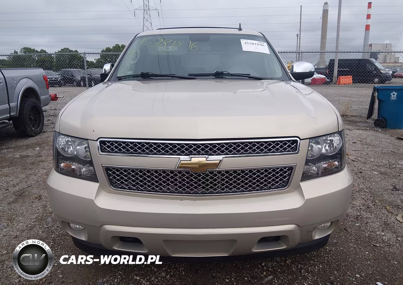 2010 Chevrolet Tahoe Ltz VIN:1GNUKCE07AR104821 - 12