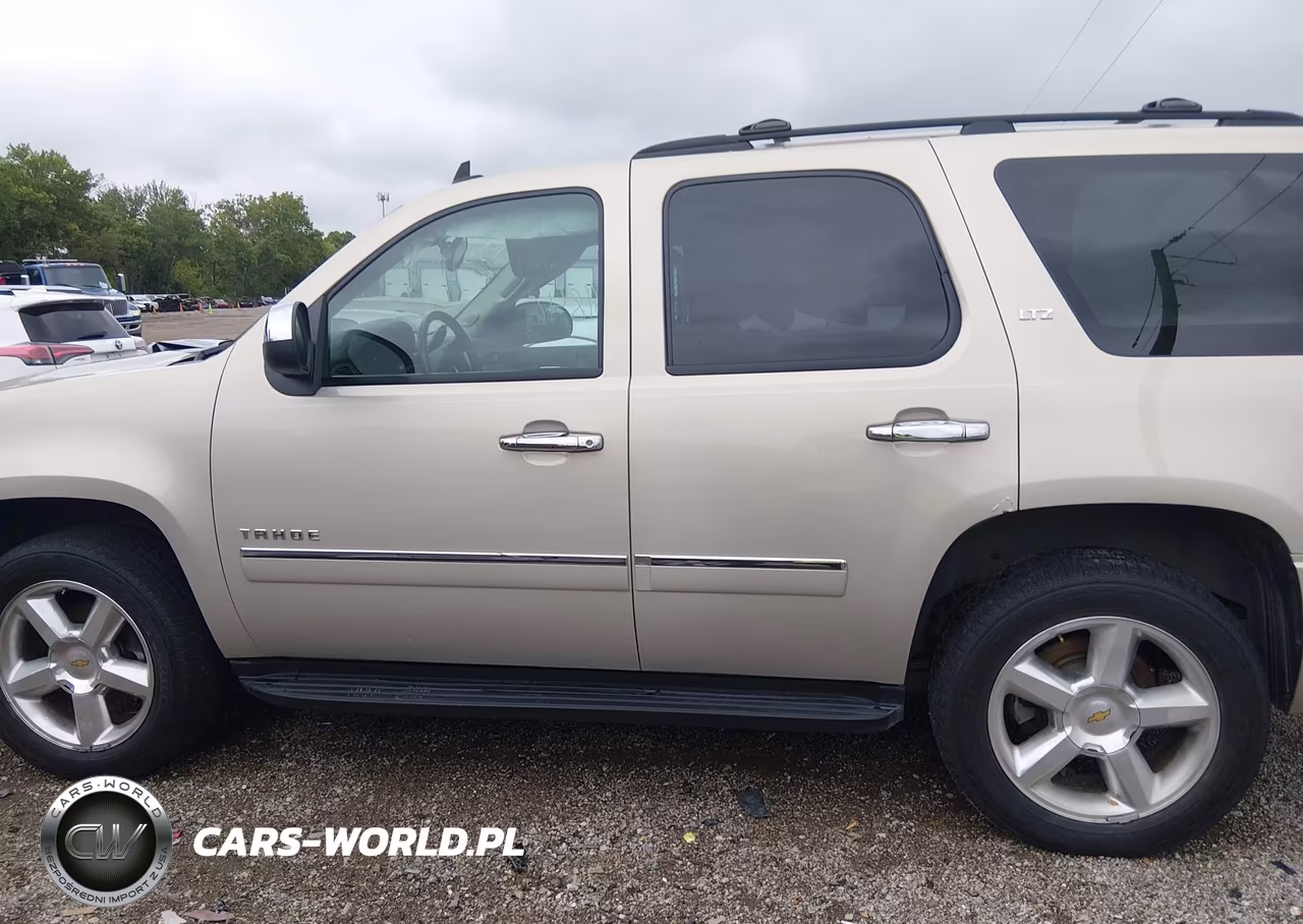 2010 Chevrolet Tahoe Ltz VIN:1GNUKCE07AR104821 - 14