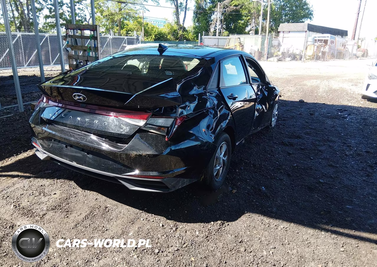 2021 Hyundai Elantra Se VIN:KMHLL4AG8MU073019 - 4