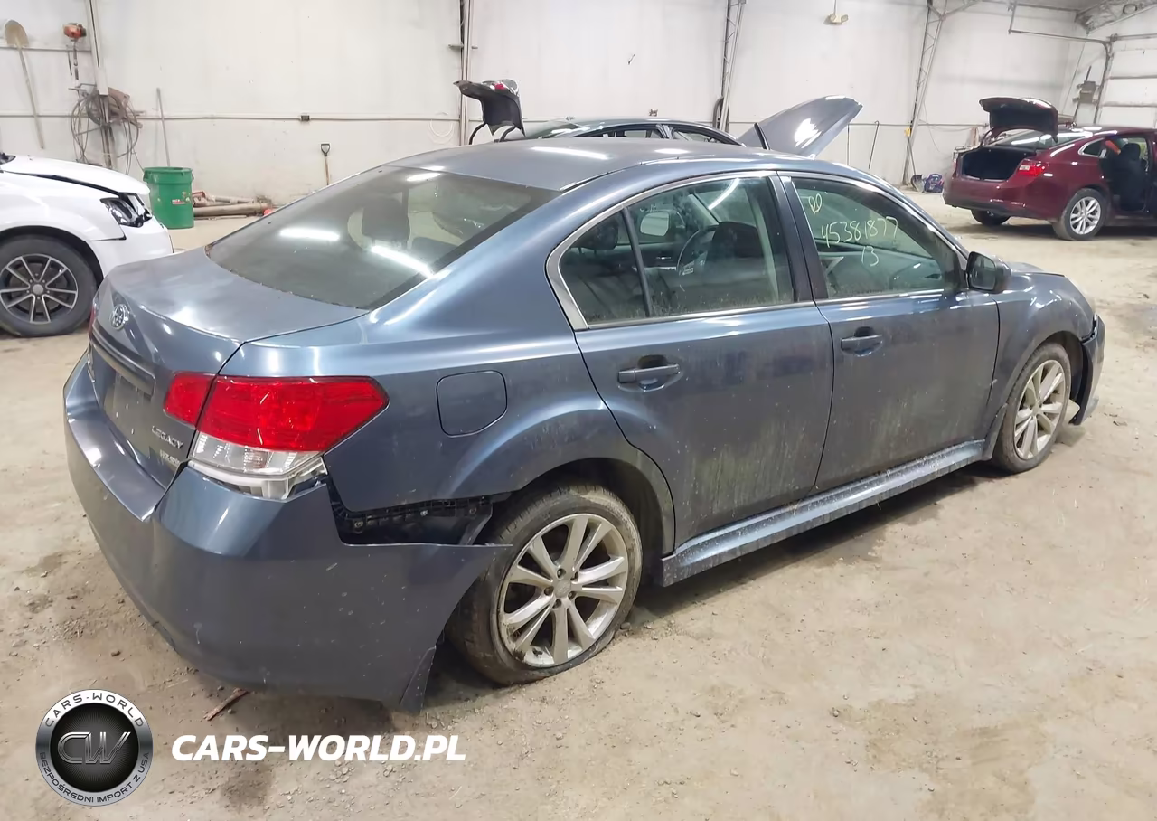 2013 Subaru Legacy 2.5I Premium VIN:4S3BMBC6XD3004943 - 4