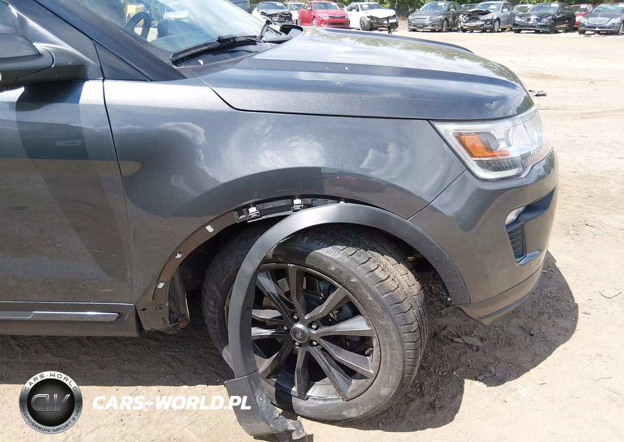 2019 Ford Explorer Xlt VIN:1FM5K8D82KGB53659 - 6