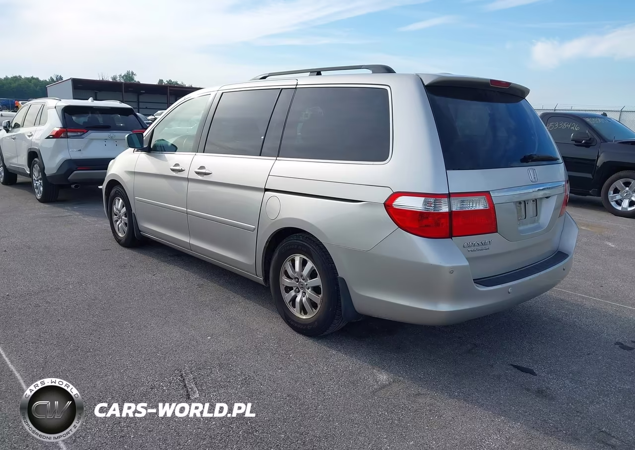 2007 Honda Odyssey Touring VIN:5FNRL38857B124898 - 3