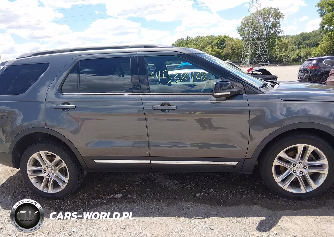 2016 Ford Explorer Xlt VIN:1FM5K8D82GGC55485 - 13