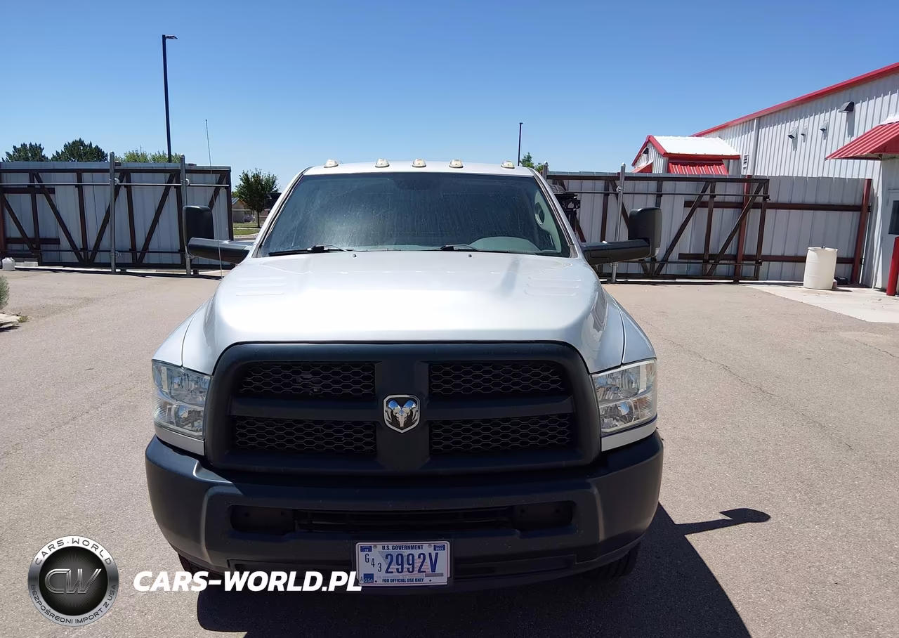 2018 Ram 3500 Chassis Tradesman-Slt VIN:3C7WRSBJ3JG294916 - 16