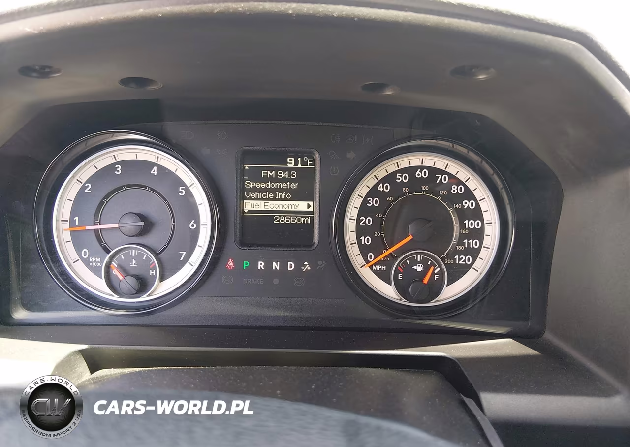 2018 Ram 3500 Chassis Tradesman-Slt VIN:3C7WRSBJ3JG294916 - 7