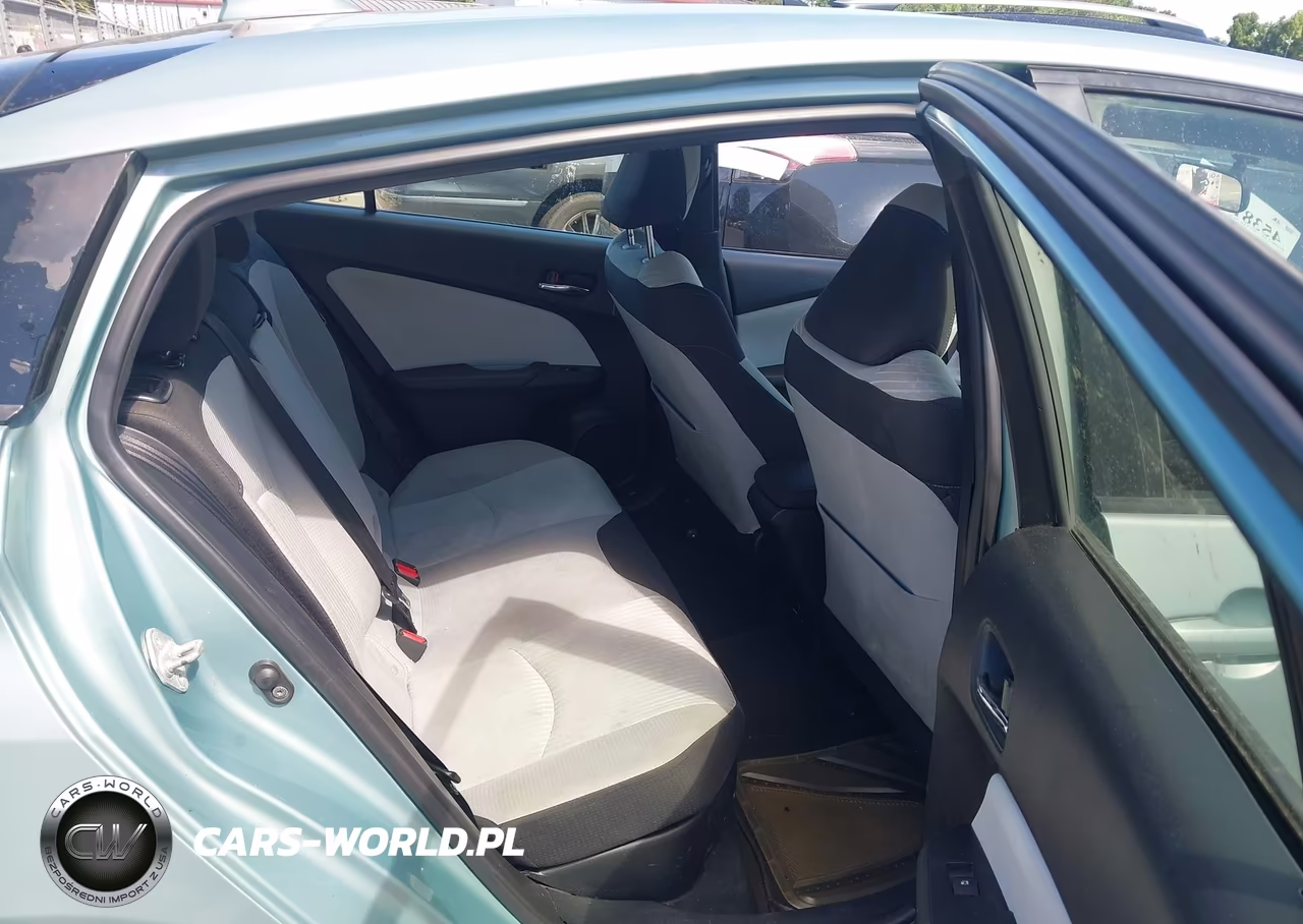 2016 Toyota Prius Three VIN:JTDKARFU1G3013787 - 8