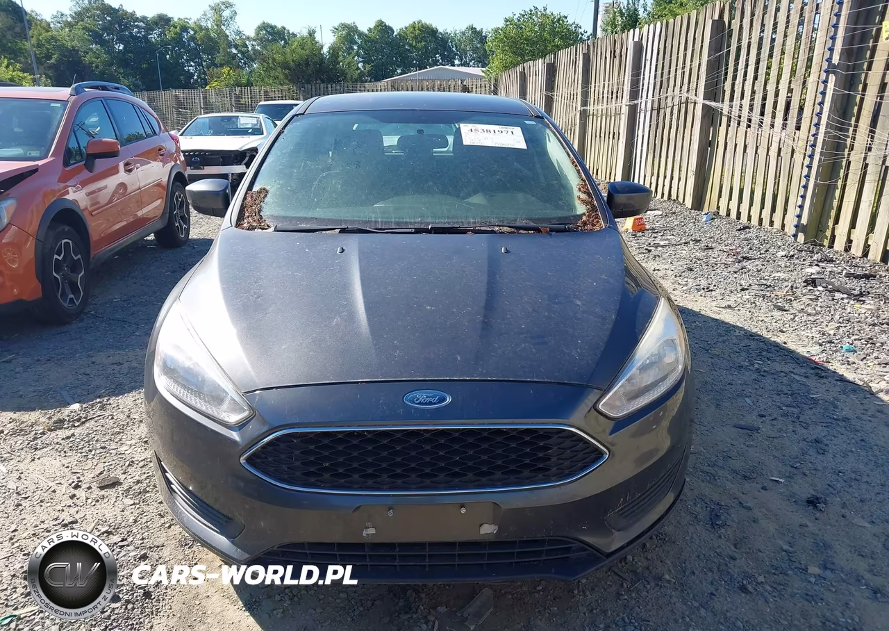 2018 Ford Focus Se VIN:1FADP3K27JL214552 - 12