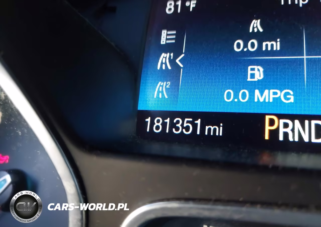 2018 Ford Focus Se VIN:1FADP3K27JL214552 - 15