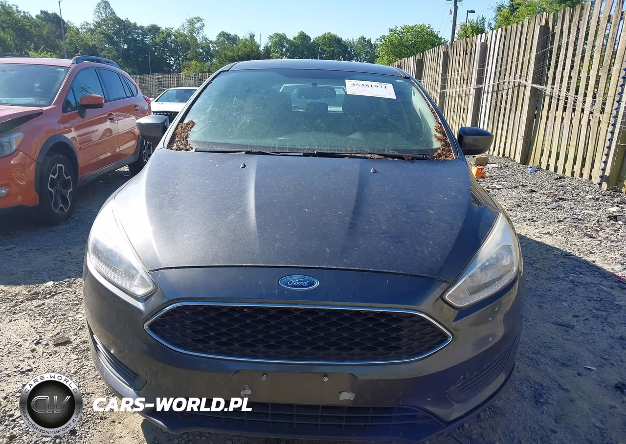 2018 Ford Focus Se VIN:1FADP3K27JL214552 - 6