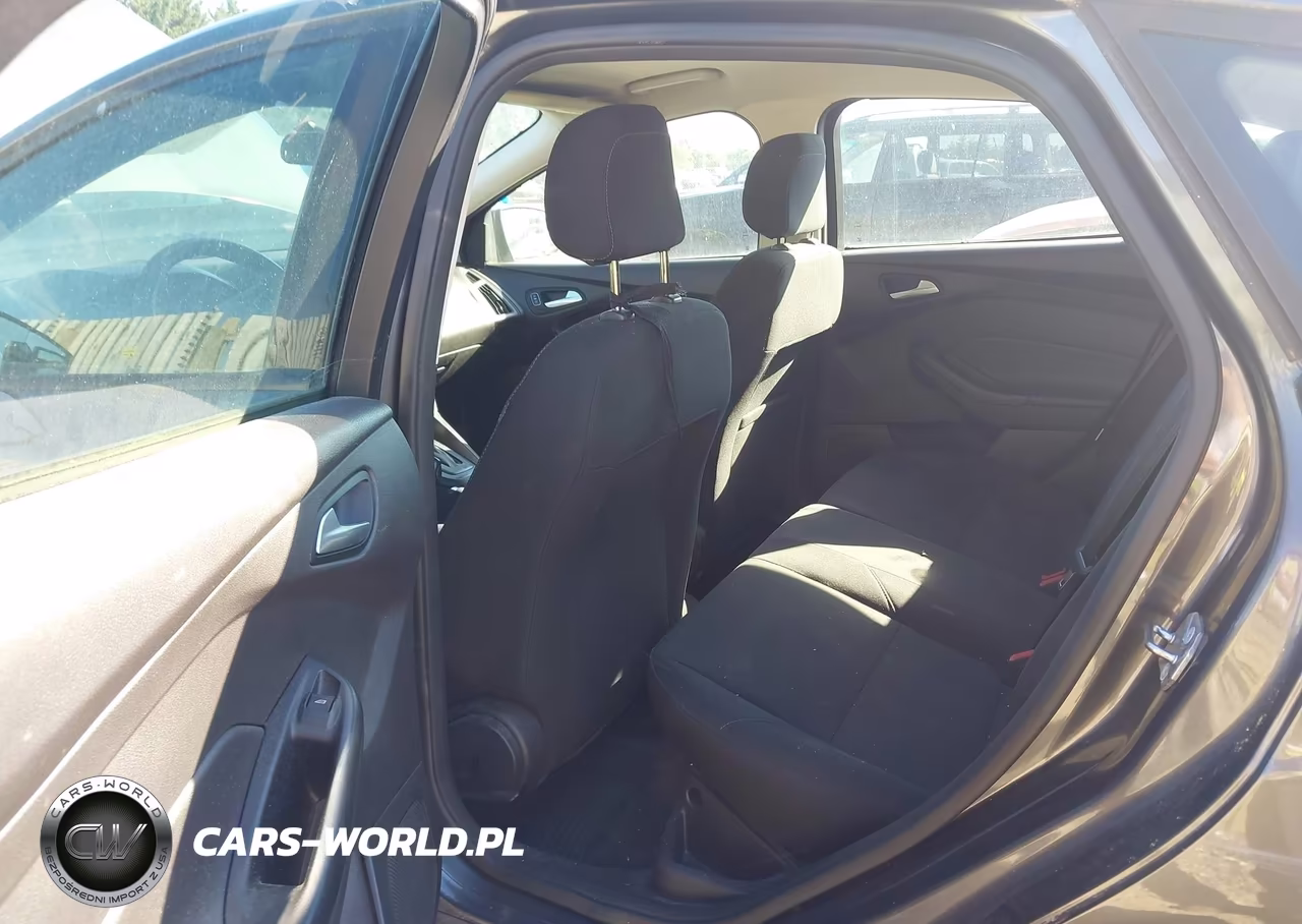 2018 Ford Focus Se VIN:1FADP3K27JL214552 - 8