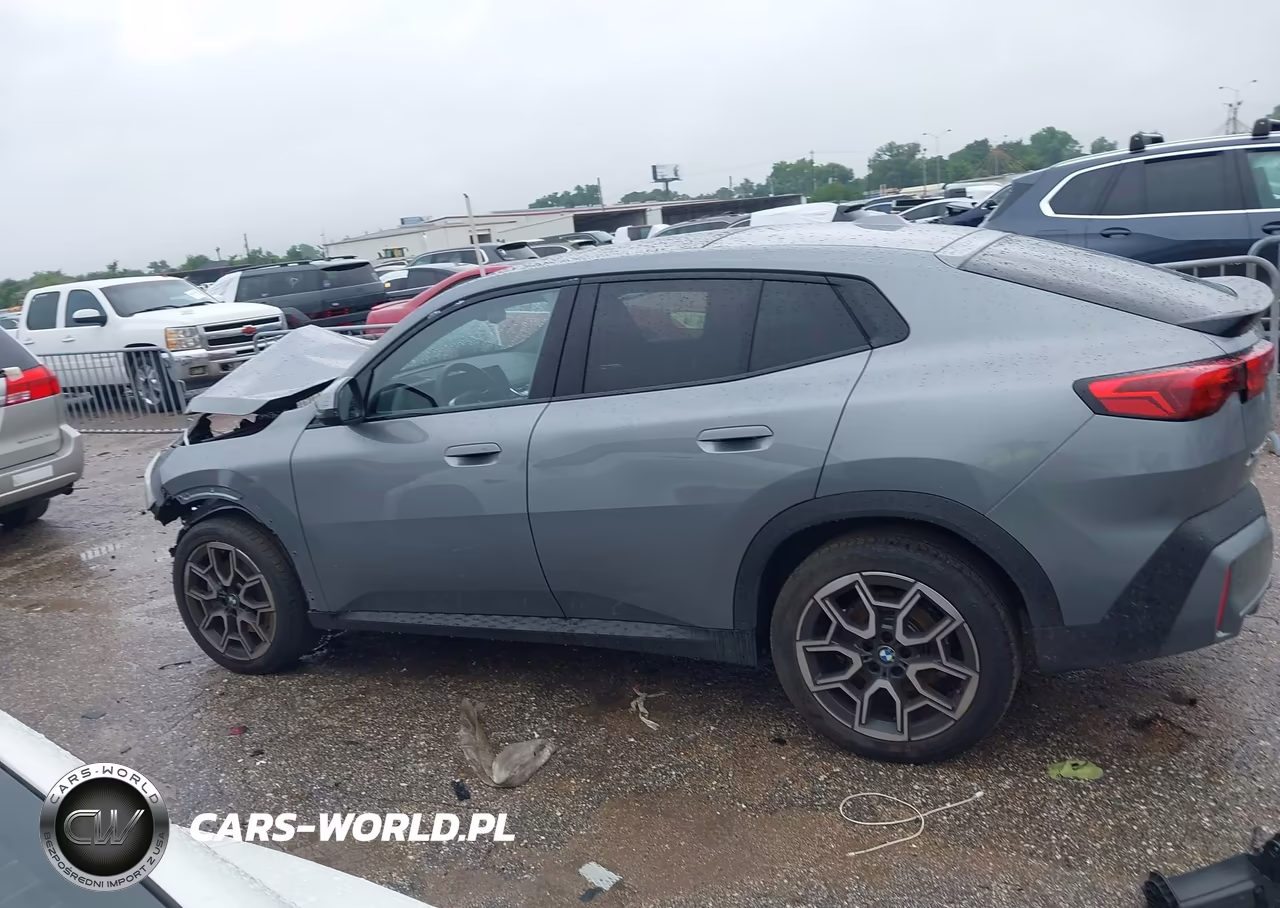 2025 BMW X2 xDrive28I VIN:WBX63GM08S5280537 - 15