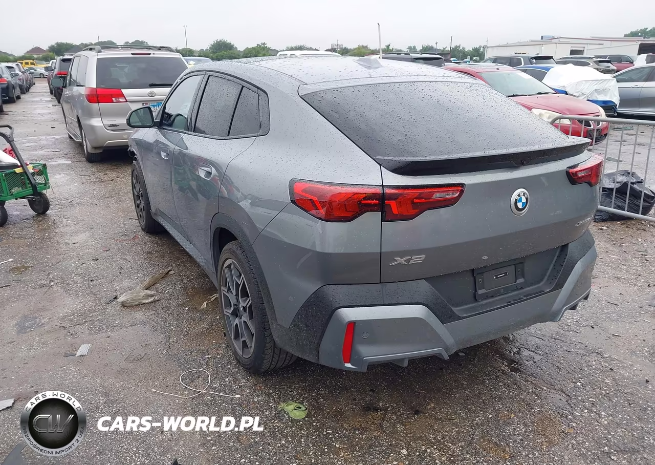 2025 BMW X2 xDrive28I VIN:WBX63GM08S5280537 - 3