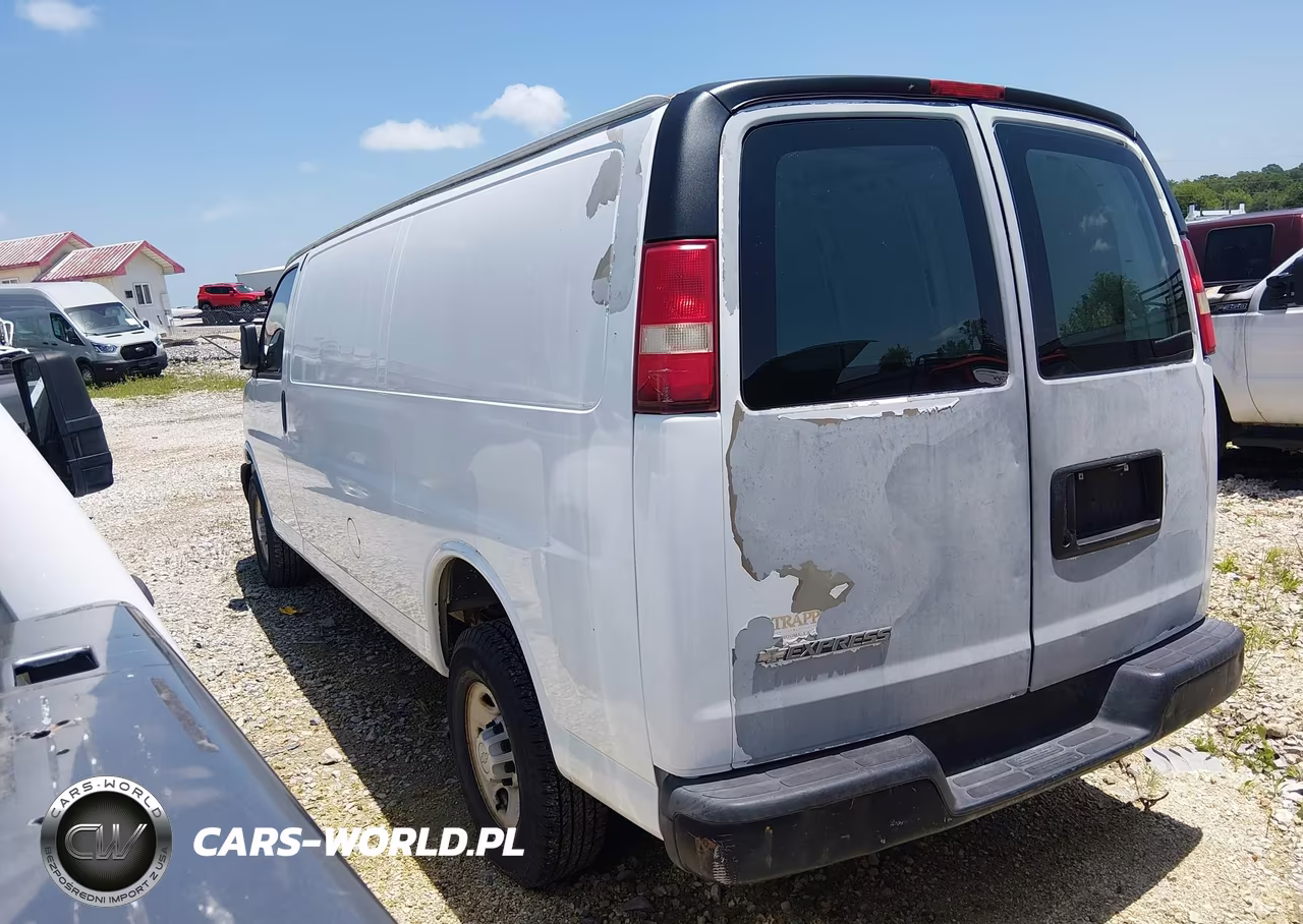 2008 Chevrolet Express Cargo Van Work Van VIN:1GCHG39K281170211 - 3