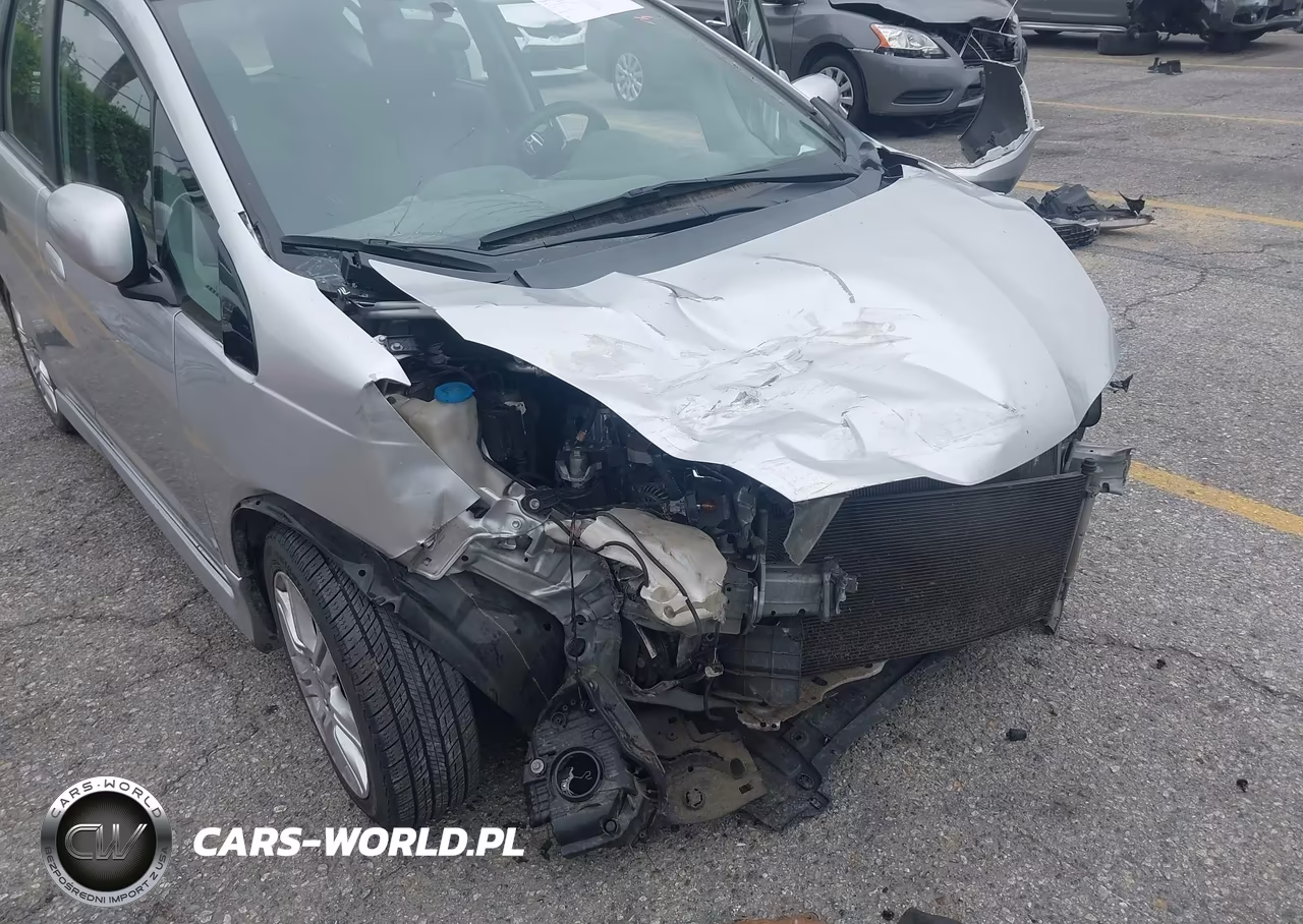 2011 Honda Fit Sport VIN:JHMGE8H53BC014148 - 6