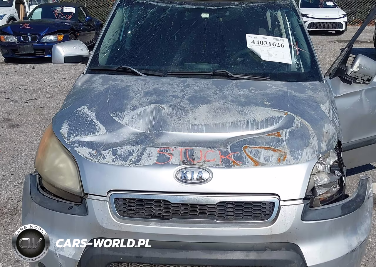 2010 Kia Soul + VIN:KNDJT2A29A7068233 - 10