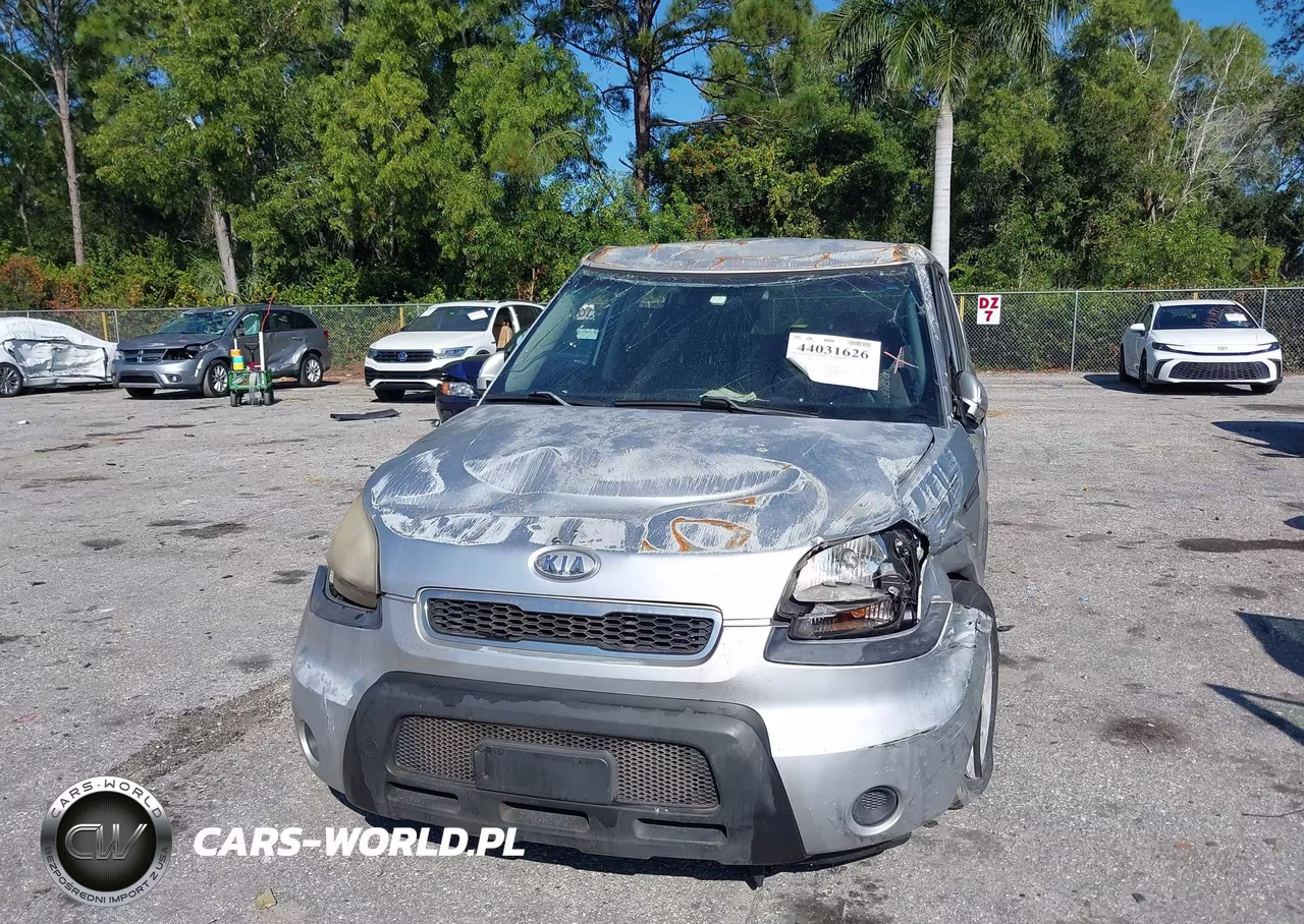 2010 Kia Soul + VIN:KNDJT2A29A7068233 - 12