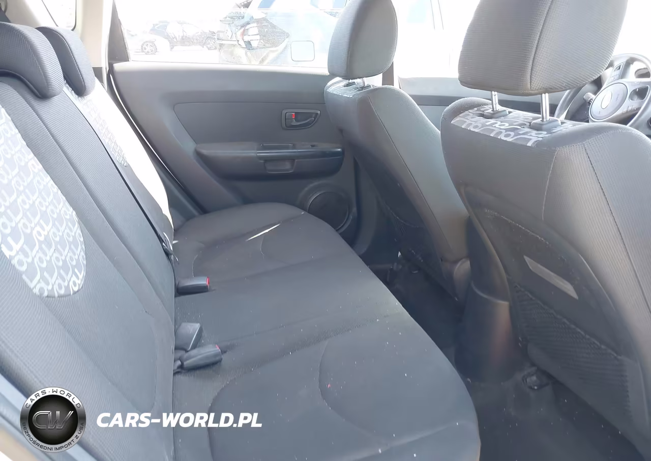 2010 Kia Soul + VIN:KNDJT2A29A7068233 - 8