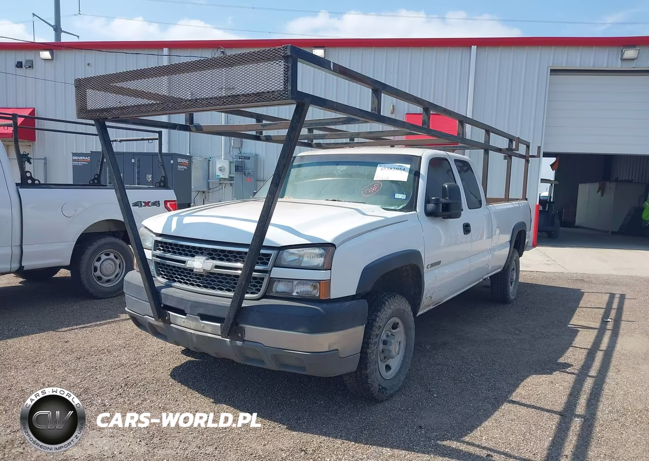 2005 Chevrolet Silverado 2500Hd Work Truck VIN:1GCHC29U25E236512 - 2