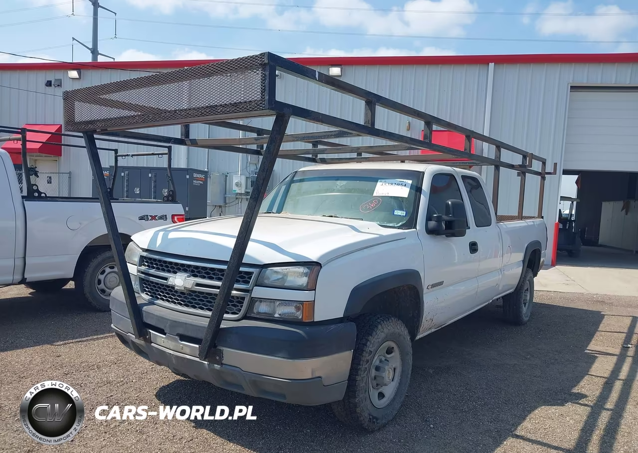 2005 Chevrolet Silverado 2500Hd Work Truck VIN:1GCHC29U25E236512 - 6