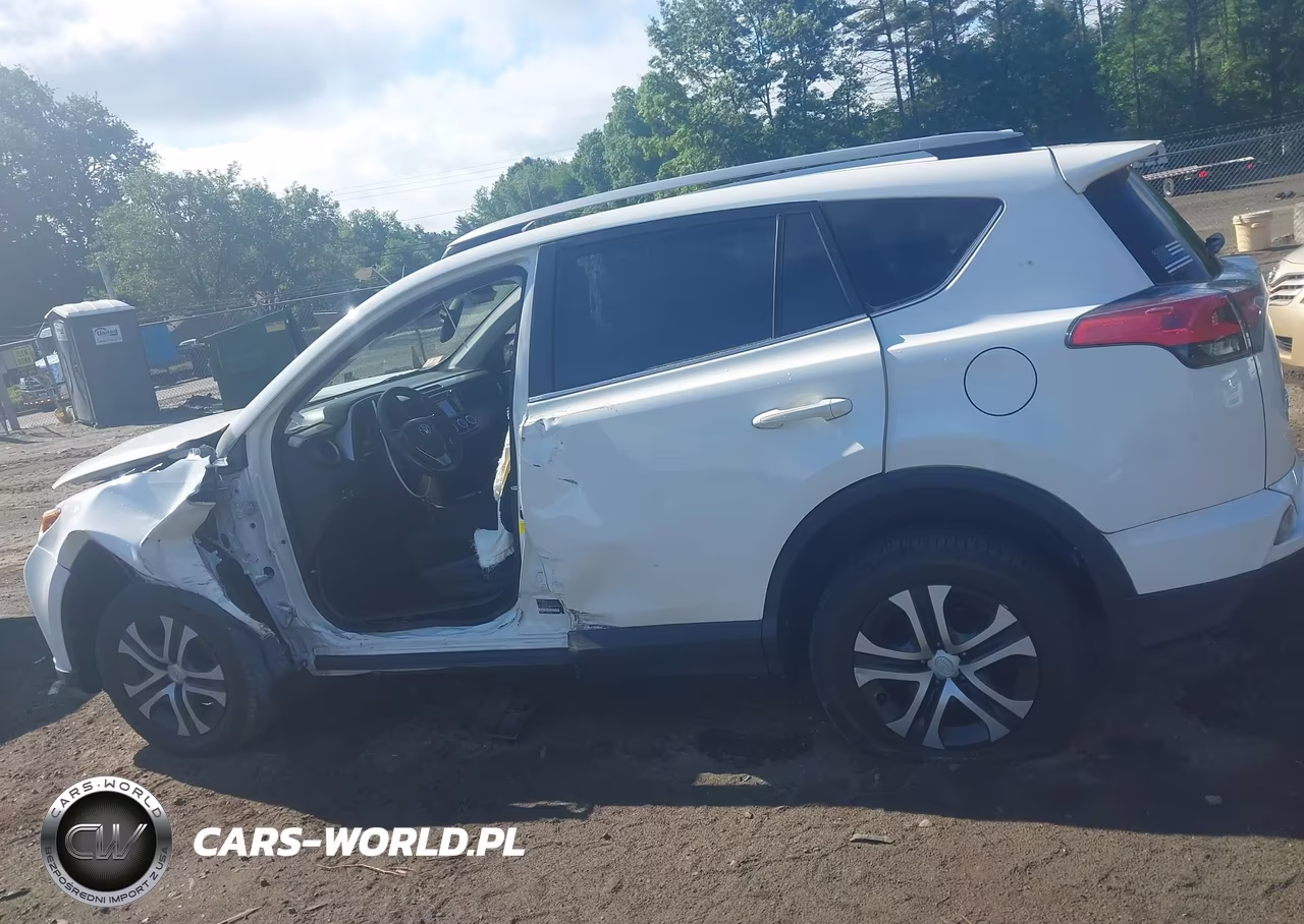 2018 Toyota Rav4 Le VIN:JTMBFREV5JJ746164 - 14