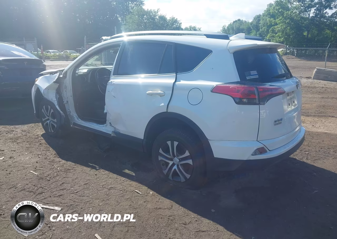 2018 Toyota Rav4 Le VIN:JTMBFREV5JJ746164 - 3